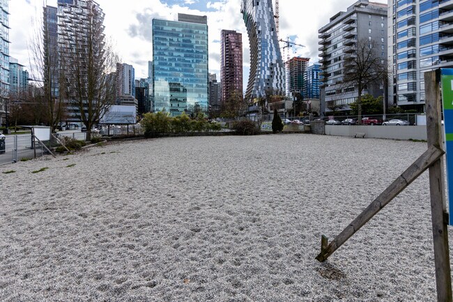 Park in Vancouver, BC - Building Photo - Building Photo