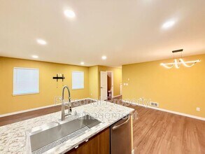 5715 NE 74th Ct in Vancouver, WA - Building Photo - Building Photo