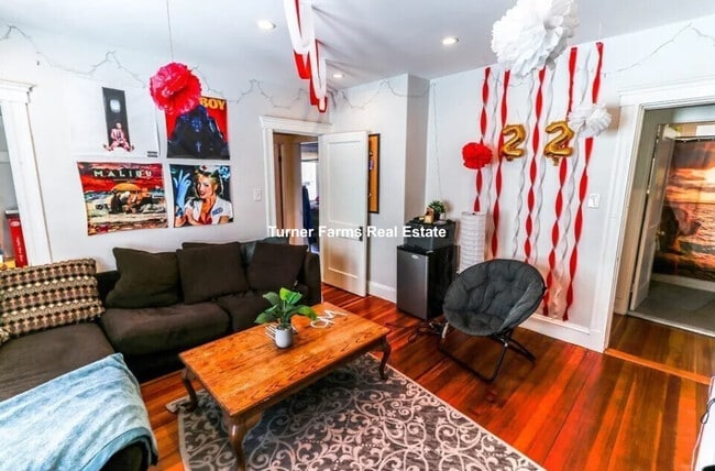 45 Bowdoin St, Unit 1