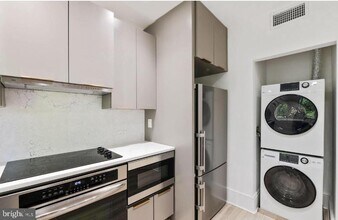1664 Avon Pl NW in Washington, DC - Building Photo - Building Photo
