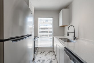 4414 Worth St in Dallas, TX - Foto de edificio - Interior Photo