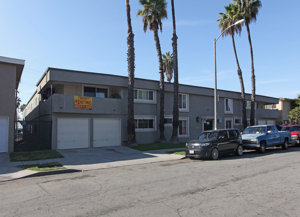 2159 Elm in Long Beach, CA - Building Photo