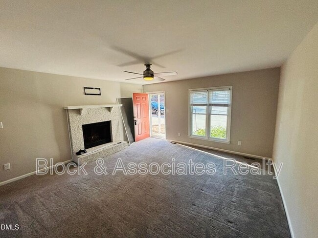 2922 Glenridge Dr in Raleigh, NC - Foto de edificio - Building Photo