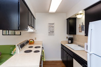 Redbird Village Apartments in Duncanville, TX - Foto de edificio - Interior Photo