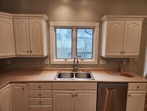 13500 Sheridan Ave in Urbandale, IA - Building Photo - Building Photo