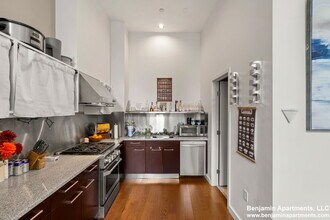 88 Kingston St, Unit 1b in Boston, MA - Foto de edificio - Building Photo