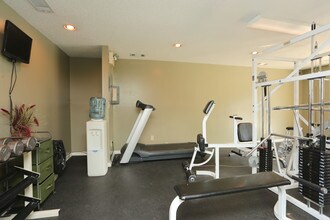 The Vistas Apartments in Macon, GA - Building Photo - Interior Photo