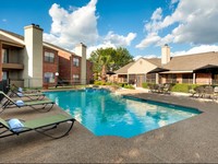 Wellington Park Apartments in Lewisville, TX - Foto de edificio - Building Photo