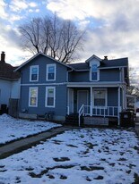 1924 Latham St in Rockford, IL - Building Photo