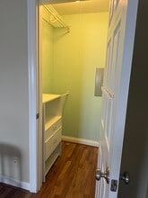 601 Quincy Bridge Ln, Unit 301 in Glenview, IL - Foto de edificio - Building Photo