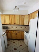 2102 Hinkle Ave, Unit B in Killeen, TX - Foto de edificio - Building Photo