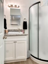 5320 Sunglow Ct in San Diego, CA - Building Photo - Building Photo