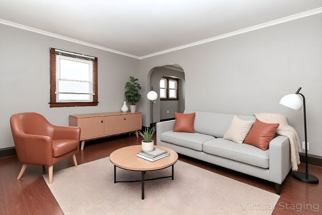 2045 Mansfield Rd in Toledo, OH - Building Photo - Building Photo