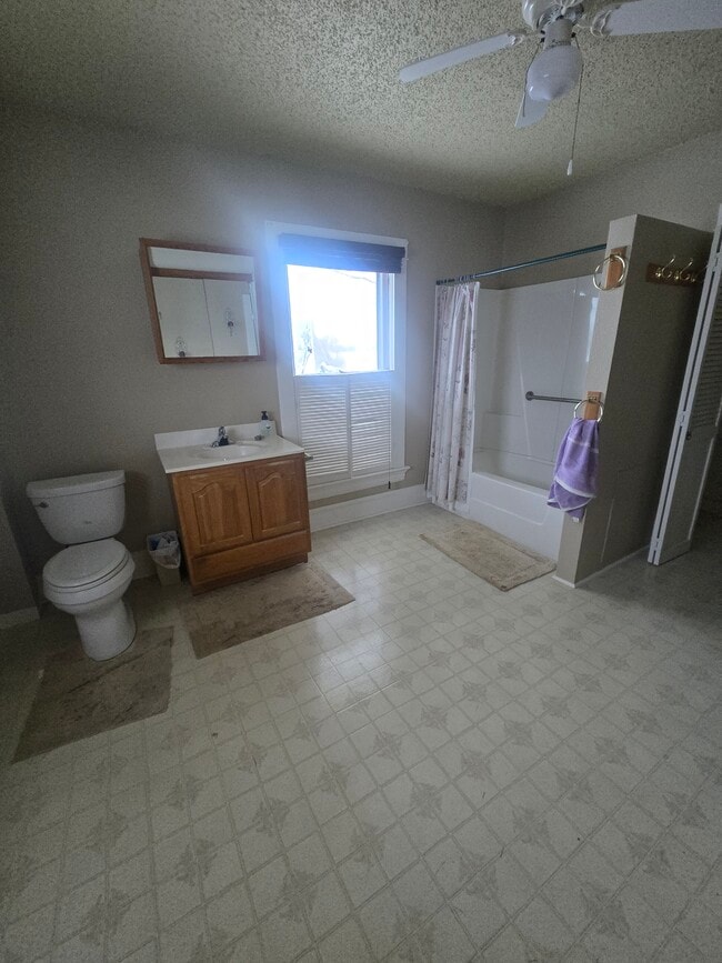 property at 708 E 4th St