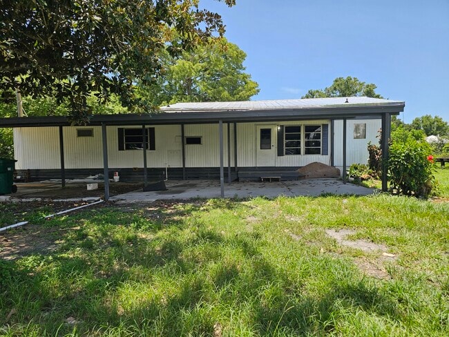 2925 SE 36th Ave in Okeechobee, FL - Building Photo - Building Photo