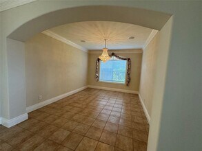 5914 Garden Hills Dr in Sugar Land, TX - Building Photo - Building Photo