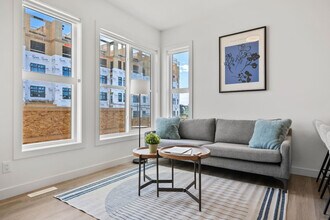 2117-2181 81 St S W in Calgary, AB - Building Photo - Building Photo