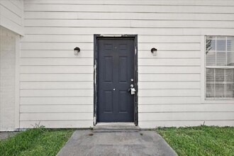 1102 Jamestown Way in Jackson, MS - Building Photo - Building Photo