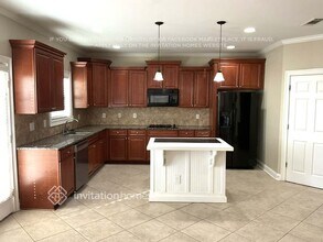 5571 Boreal Way SW in Atlanta, GA - Building Photo - Building Photo