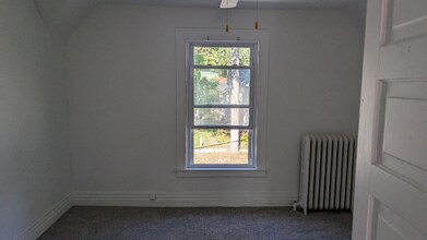 1021 Ames St in Saginaw, MI - Foto de edificio - Building Photo