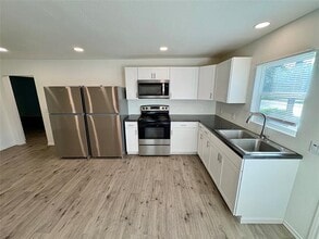 1120 W Frey in Stephenville, TX - Building Photo - Building Photo