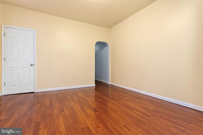 5446 Walnut St in Philadelphia, PA - Building Photo - Building Photo