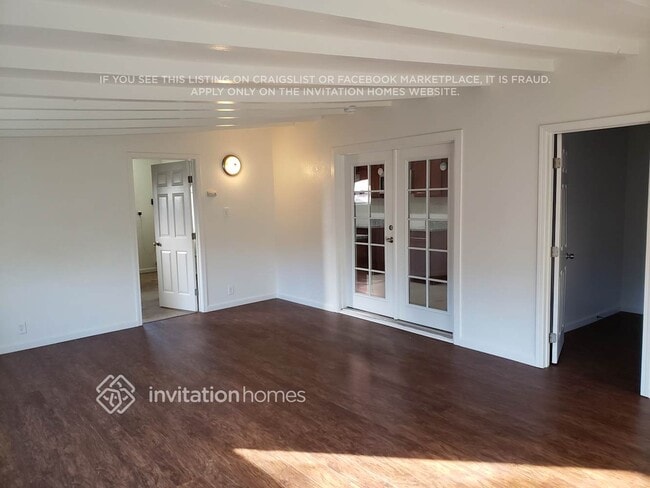 2124 Winafred St in Sacramento, CA - Foto de edificio - Building Photo