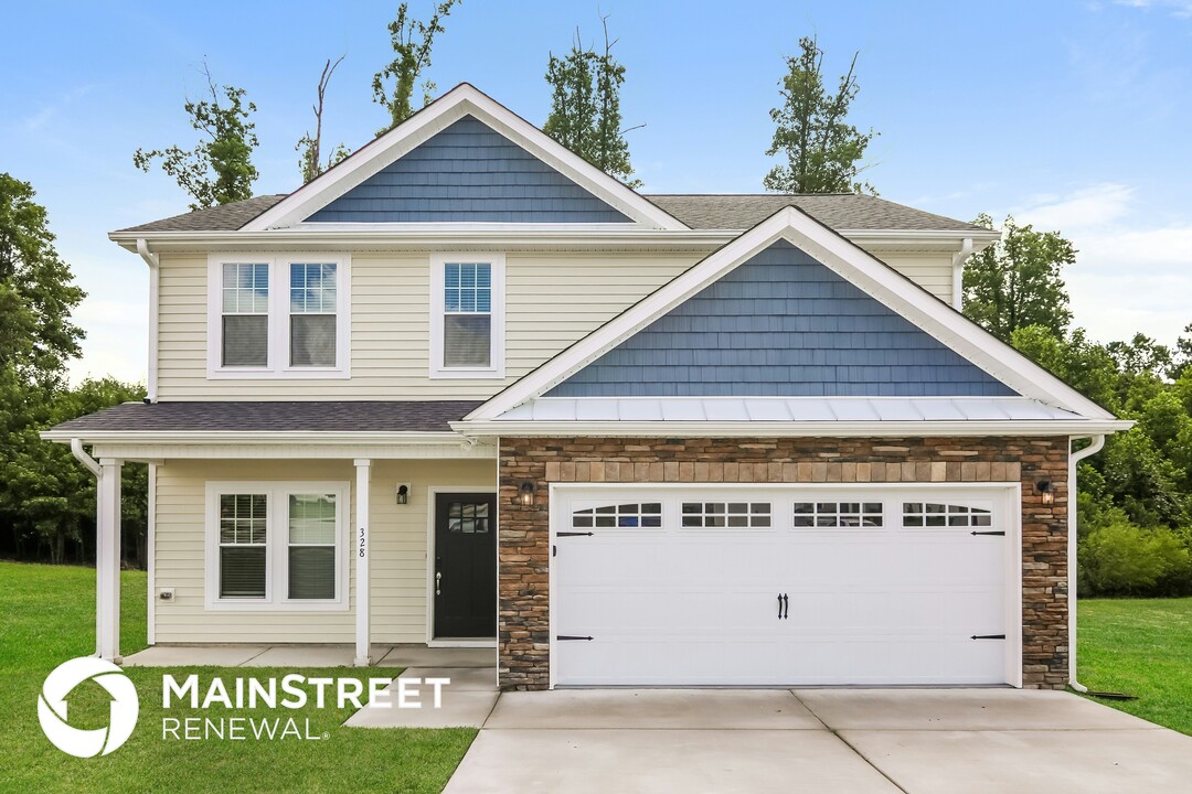 328 Darecrest Ln in Wendell, NC - Building Photo