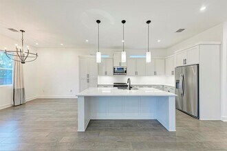 7008 Boyle Dr in Austin, TX - Building Photo - Building Photo