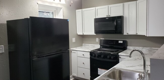 property at 1029 S Buckeye St
