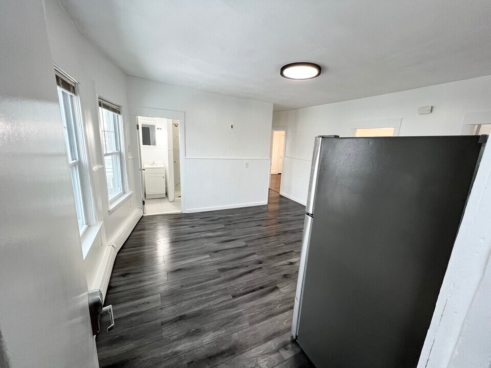 280 Columbus Ave in Pawtucket, RI - Building Photo