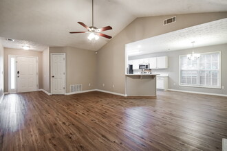 1016 Fishback Way in Sugar Hill, GA - Building Photo - Building Photo