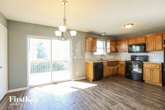 2211 Larkspur in Excelsior Springs, MO - Building Photo - Building Photo