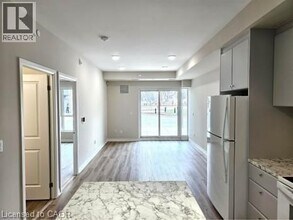 50 Herrick Ave in Niagara Falls, ON - Building Photo - Building Photo