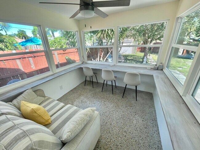 803 NE 7th Ave in Delray Beach, FL - Building Photo - Building Photo