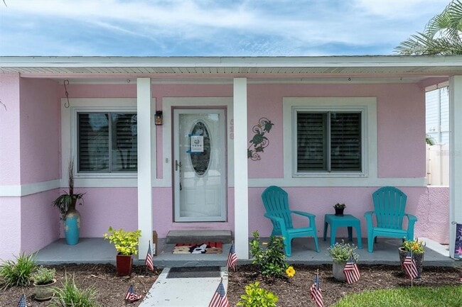 528 77th Ave in St Pete Beach, FL - Building Photo - Building Photo