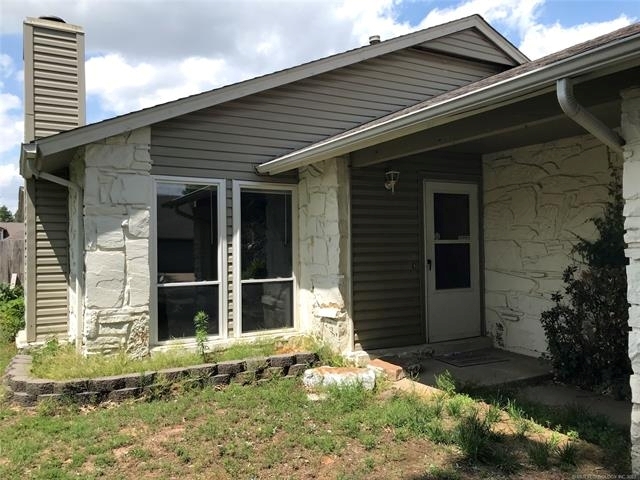 property at 4400 W Quincy St