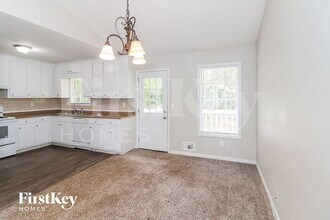 2982 Valley View Cir in Powder Springs, GA - Foto de edificio - Building Photo