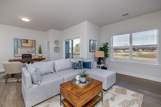 The Reserve at Timber Ridge in Coplay, PA - Foto de edificio - Building Photo