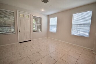 245 Coral Rose in Irvine, CA - Building Photo - Building Photo
