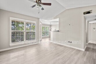 700 Daniel Ellis Dr in Charleston, SC - Building Photo - Building Photo