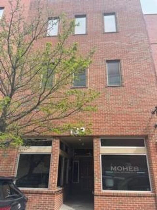 property at 133 Salem Ave SW