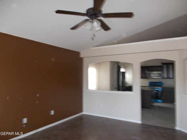 749 Desert Sage Dr in Horizon City, TX - Building Photo - Building Photo