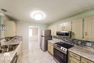 2110 Vicki Dr in Birmingham, AL - Building Photo - Building Photo