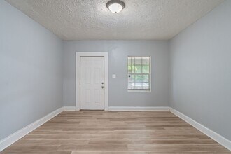 1117 N Dearborn St in Indianapolis, IN - Building Photo - Building Photo