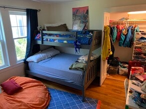 38 Matignon Rd, Unit b in Cambridge, MA - Foto de edificio - Building Photo