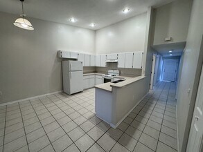 37225 Grassy Hill Ln in Dade City, FL - Building Photo - Building Photo