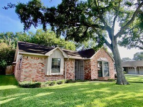 2206 Tannehill Dr in Houston, TX - Building Photo - Building Photo
