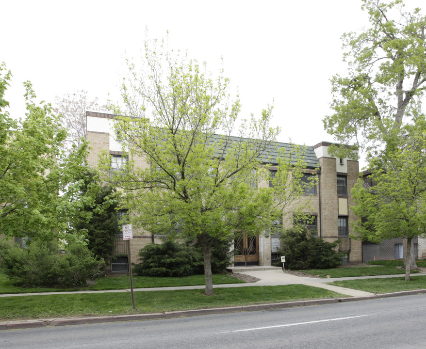 Sylrose Apartments in Denver, CO - Building Photo