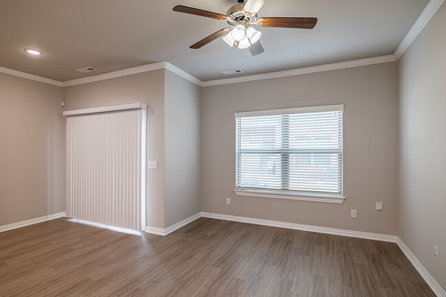 Buckeye Crossing Townhomes in Bentonville, AR - Foto de edificio - Interior Photo